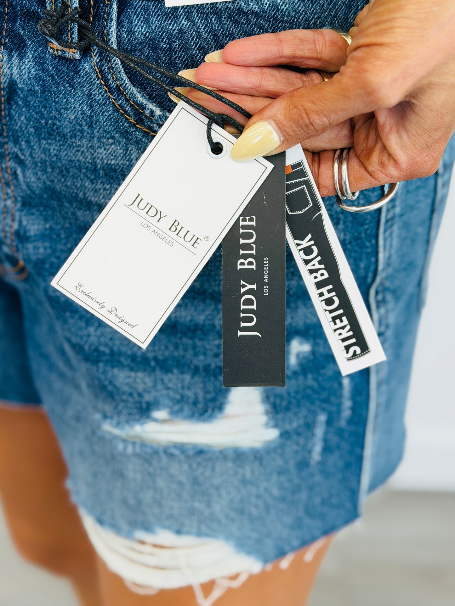 Judy Blue Medium Mia Rigid Magic Shorts (Reg. and Plus)