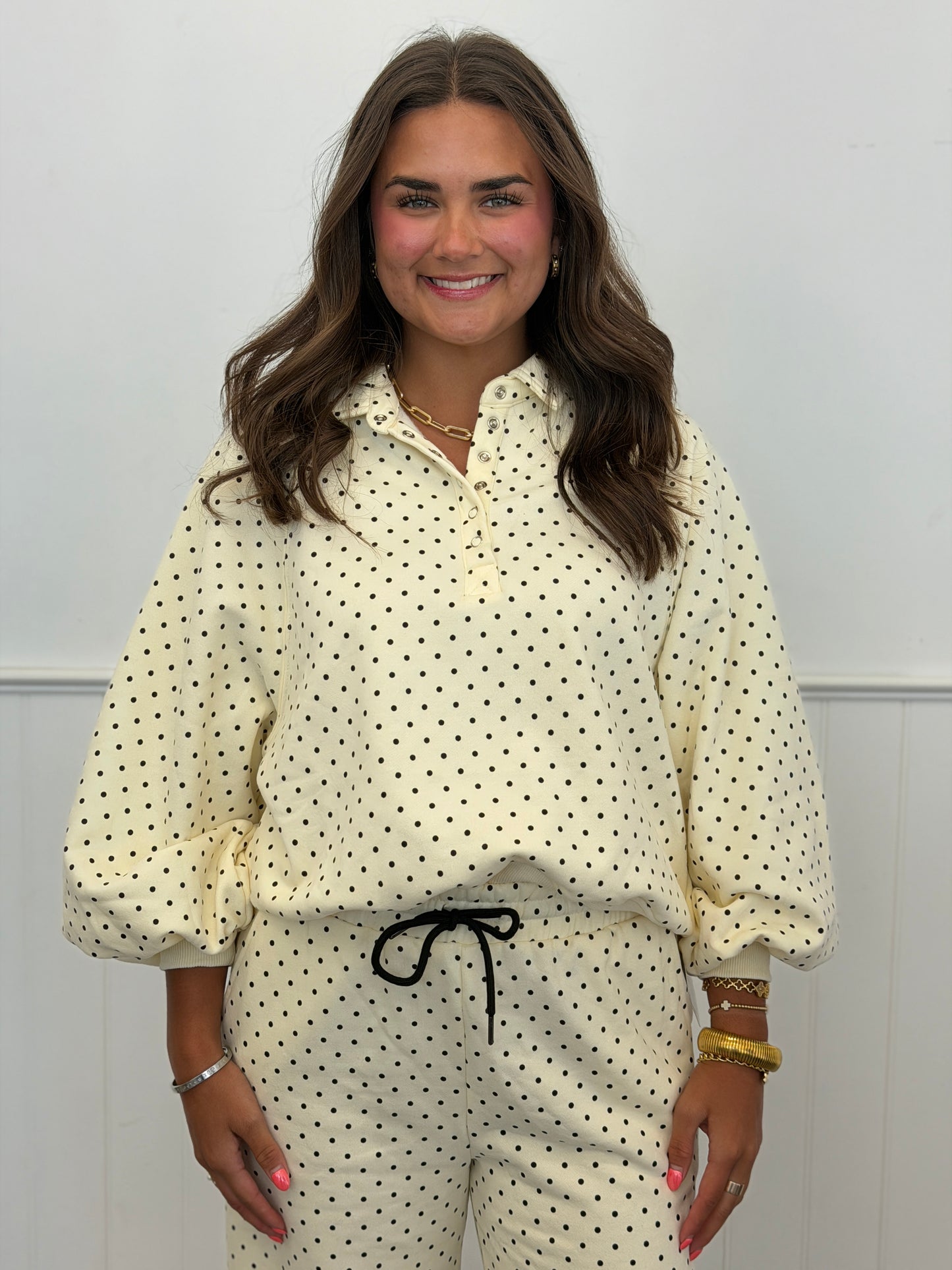 Cozy Micro Polka Dot Sweatshirt (Reg.) - 2 Colors