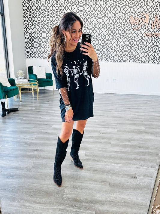 Dancing Skeletons Tee (Reg & Plus)