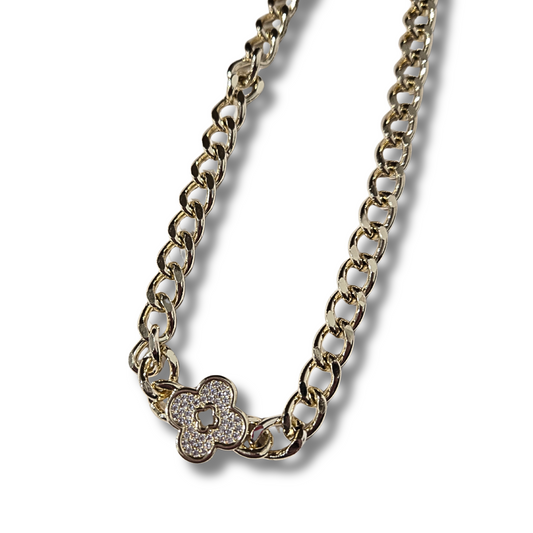 WP - Pave Clover Short Neckace
